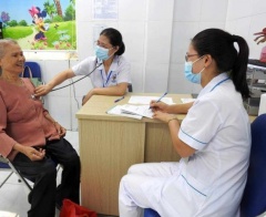 Chăm lo đời sống người có công nhân Kỷ niệm 50 năm Ngày Giải phóng miền Nam, thống nhất đất nước