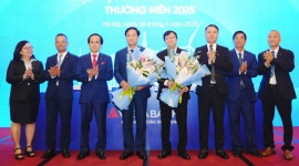 Đại hội cổ đông VietABank 2025: Tăng vốn điều lệ đạt 11.582 tỷ đồng, đặt mục tiêu lợi nhuận trên 1.300 tỷ đồng