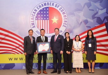 Herbalife Vietnam won the Corporate Social Responsibility Recognition Award by AmCham for the seventh consecutive year