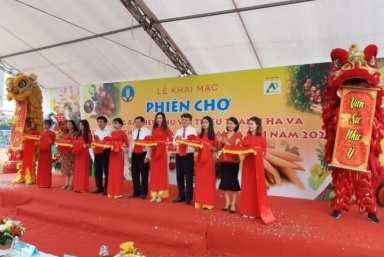 Phiên chợ quảng bá, tiêu thụ vải thiều Thanh Hà tại Hà Nội