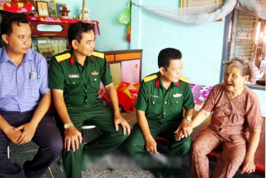Lan toả phong trào “Đền ơn đáp nghĩa” trong lực lượng vũ trang tỉnh Trà Vinh