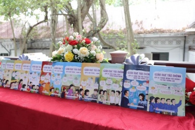Lần đầu có bộ sách “Giáo dục tài chính” cho học sinh lớp 1-12