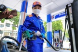 Giá xăng bật tăng, vượt 20.000 đồng/lít