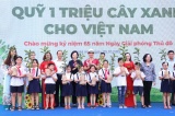 Hơn 60.000 cây xanh và 119.000 ly sữa được Vinamilk dành tặng cho trẻ em Hà Nội