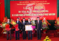 Trường Đại học Sư phạm kỹ thuật Nam Định kỷ niệm 50 năm ngày truyền thống và đón nhận Bằng khen của Thủ tướng Chính phủ