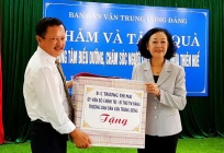 Trưởng ban Dân vận Trung ương Trương Thị Mai thăm Trung tâm Điều dưỡng, chăm sóc người có công tỉnh Thừa Thiên - Huế