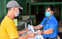 People affected by COVID-19 in Ho Chi Minh City receive support