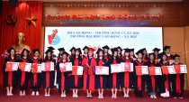 Trường Đại học Lao động – Xã hội bế giảng đại học chính quy năm 2022 và trao bằng tốt nghiệp cho 1.560 sinh viên