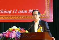 Minister Dao Ngoc Dung meets voters after the 4th session of the 15th National Assembly