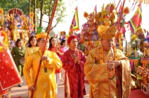 Nghệ nhân Hoàng Xuân Mai – Người làm thay đổi diện mạo đền Rừng