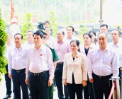 Chủ tịch nước Lương Cường cùng lãnh đạo TPHCM dâng hương, dâng hoa tại Di tích lịch sử quốc gia Ngã Ba Giồng
