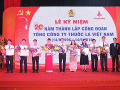 Công Đoàn Tổng Công ty Thuốc lá Việt Nam kỷ niệm 20 năm thành lập và đón nhận Bằng khen của Thủ tướng Chính phủ