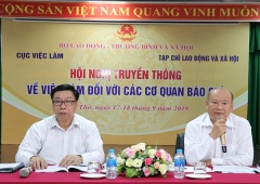 Báo chí đóng vai trò quan trọng trong truyền tải thông tin về việc làm