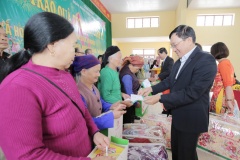 Lạng Sơn: Chung tay chăm lo tết cho người nghèo