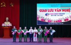 Giao lưu văn nghệ “Vẻ vang sự nghiệp trồng người” và kỷ niệm 40 năm Ngày Nhà giáo Việt Nam