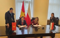 Vietnam and Poland strengthen cooperation in labour and social affairs