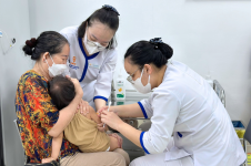 Vắc xin – “Lá chắn” chống sởi hiệu quả đến 98%