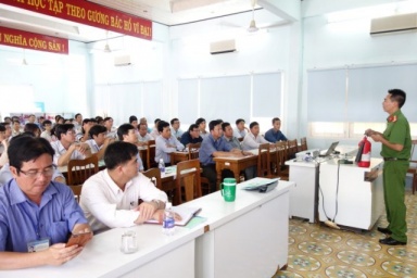 Ninh Thuận: Nhiều hoạt động thiết thực hưởng ứng Tháng Hành động An toàn vệ sinh lao động lần thứ hai