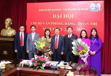 Chi bộ Văn phòng Đảng - Đoàn thể tổ chức thành công Đại hội nhiệm kỳ 2020-2022