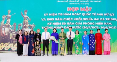 Họp mặt cán bộ nữ chủ chốt thành phố Thủ Đức các thời kỳ