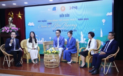 Diễn đàn Xây dựng gia đình trẻ hạnh phúc  2023: Cùng nhau “Chạm” để yêu thương