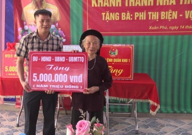 Xuân Phú phát huy truyền thống “Uống nước nhớ nguồn”