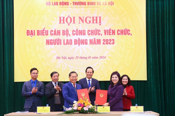 Vượt khó khăn hoàn thành xuất sắc nhiệm vụ năm 2023